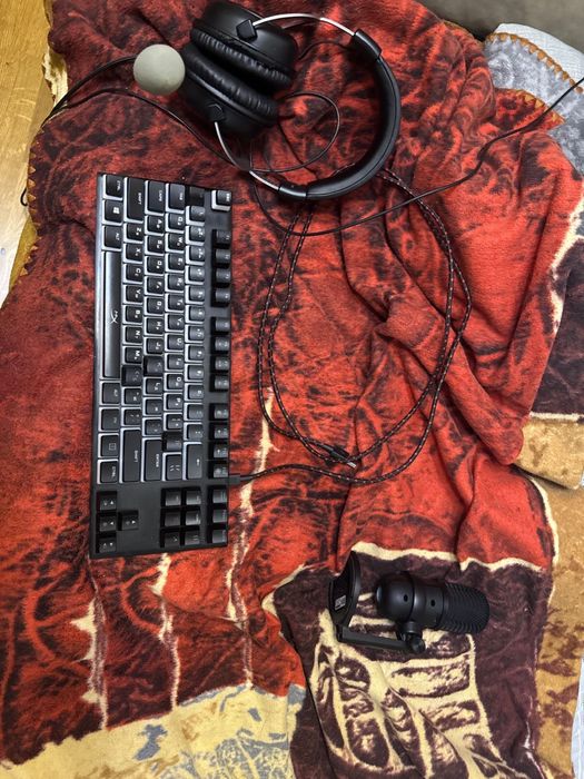 Продам игровую гарнитуру