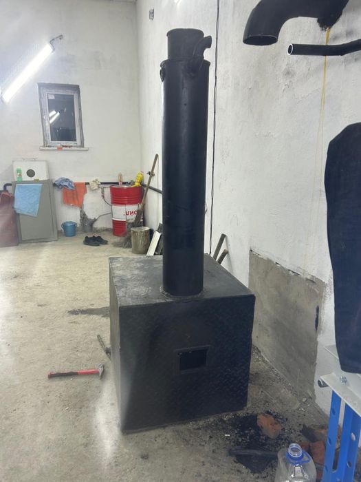 Продоется печь для гаража, сто и тд.