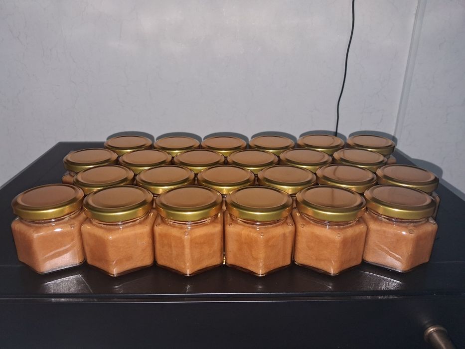 Комплименты гостям,  бонбоньерки.