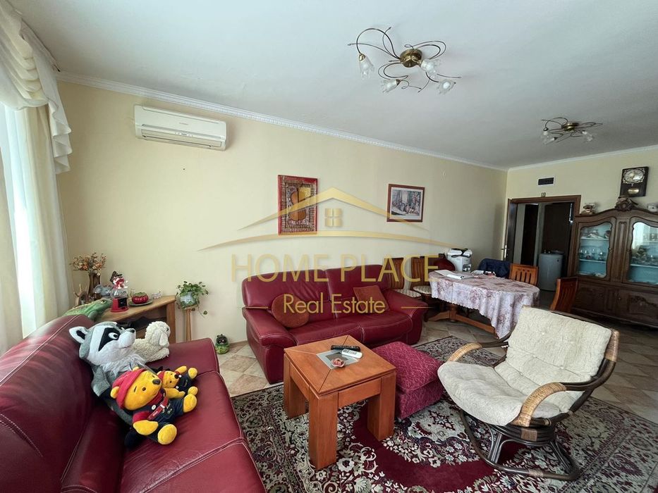 Дава се под наем Тристаен апартамент в Варна, Чайка - 80 кв.м за 714 € - Снимка #1