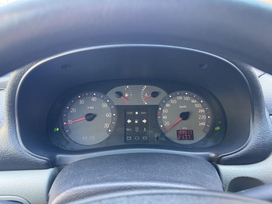 Vând Renault Clio Symbol Fidji 1.5 dci 2006