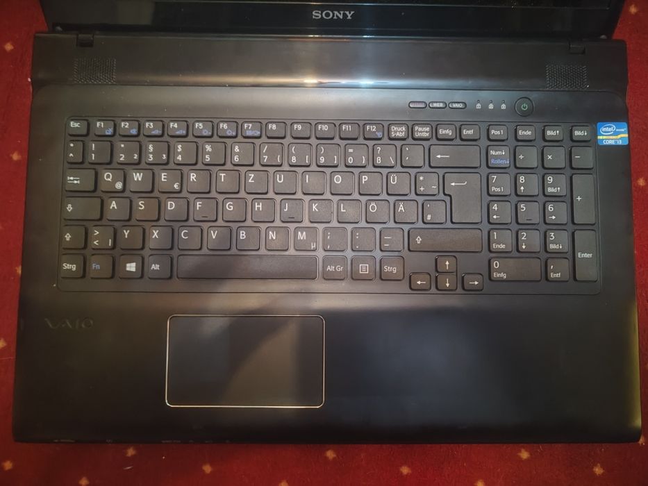 Sony VAIO SVE171E13M laptop 17.3 inch Intel Core i3 4GB RAM HDD 500GB Windows 8 sistem original