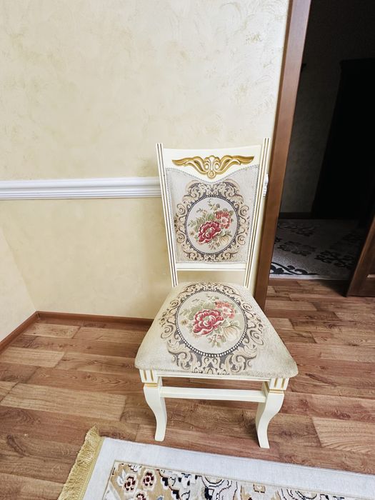 Стулья для гостей, деревянные прочные