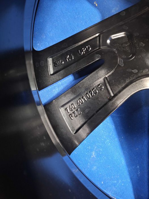 1 Janta Aliaj 5x112 20'' OEM VW Touareg III CR - 9J ET 33 - NOUA !