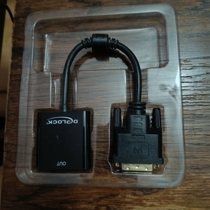 Adaptor DeLock de la DVI-D la VGA