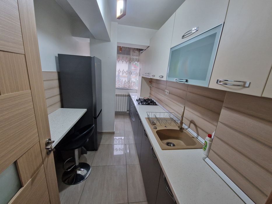 Inchiez apartament 3 camere