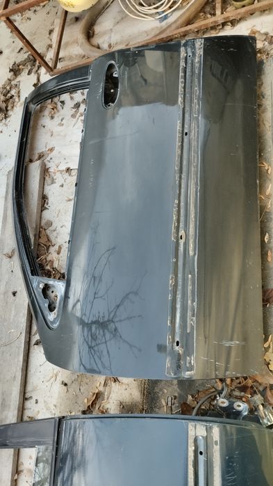 Продам двери Ниссан максима