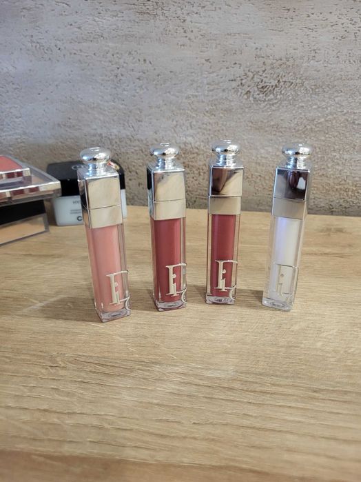 Нови оригинални гланцове Dior!