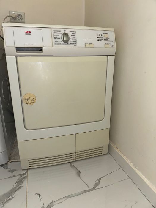 Uscător de rufe AEG Lavatherm T55540 – funcțional