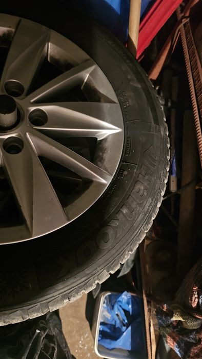Cauciucuri iarnă plus jante aliaj