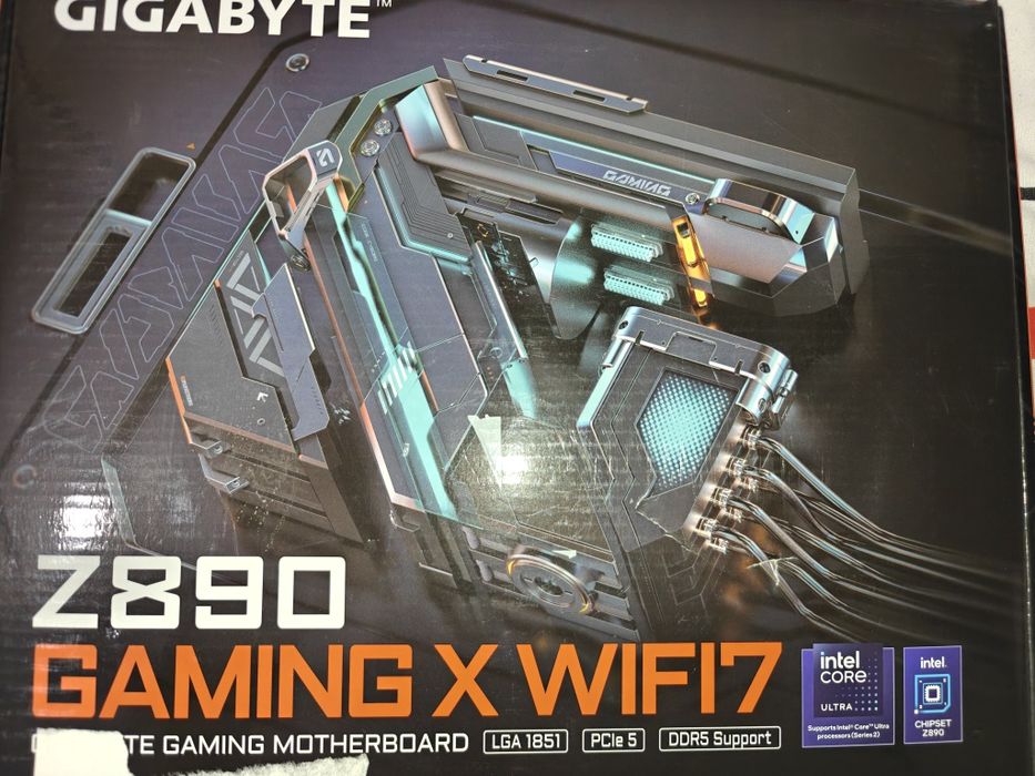 Placa de bază Gigabyte Z890