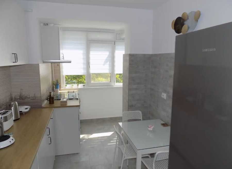 Дава се под наем Едностаен апартамент в Пловдив, Остромила - 38 кв.м за 150 € - Снимка #1