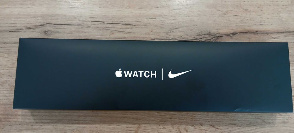 Apple Watch SE Nike Edition