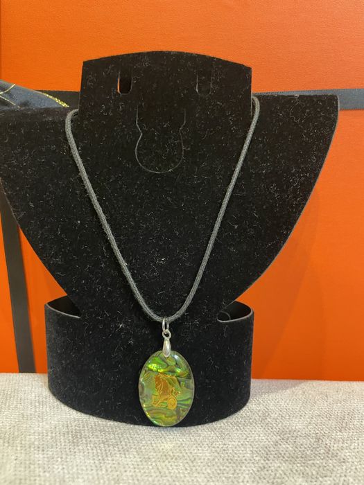 Продам подвески бусы фото смотрите