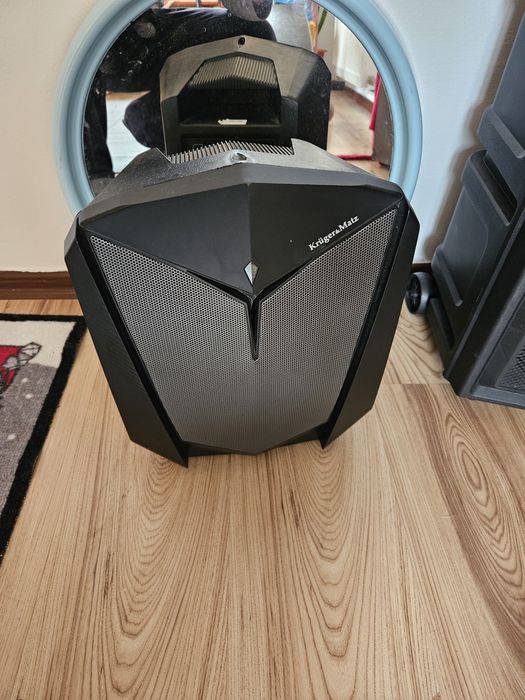 Vand boxa bluetooth cu microfon