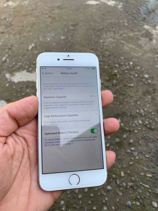 iphone 8 64gb 90%