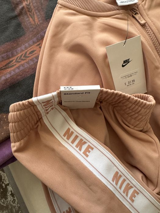Анцунг  Nike 137-146 см