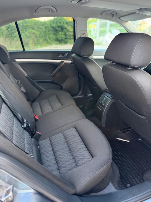 Skoda octavia 1.6TDI 2012