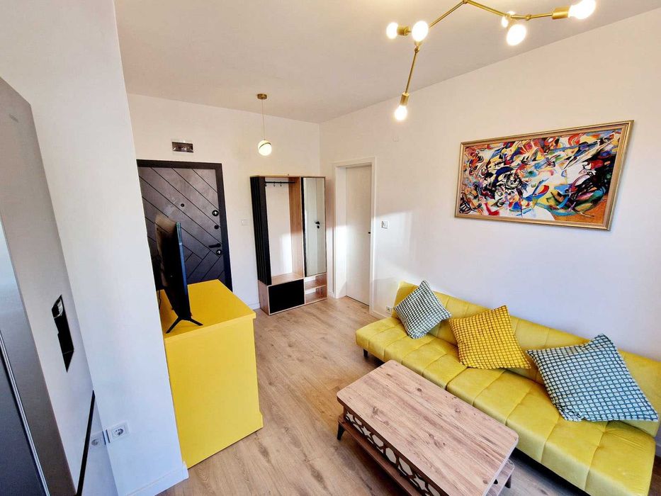 Дава се под наем Двустаен апартамент в София, Витоша - 64 кв.м за 548.25 € - Снимка #1