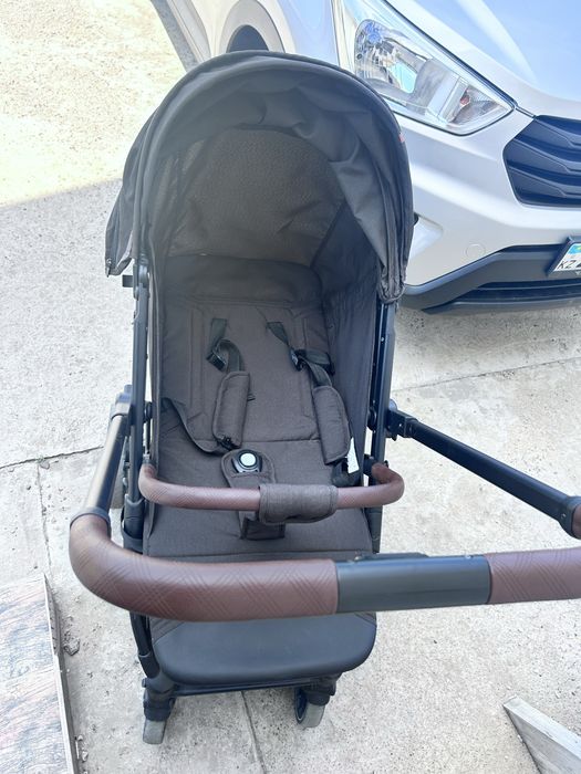 Продам коляску 12000