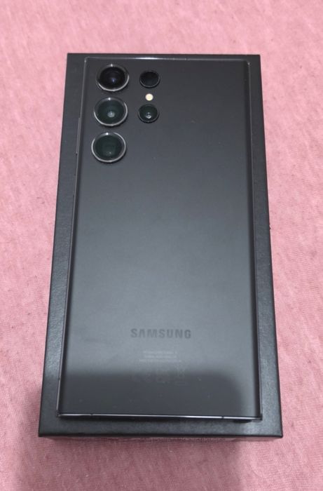 Samsung S23 Ultra negru