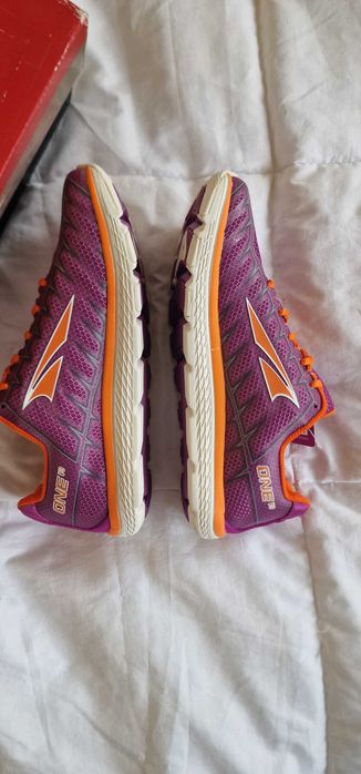 Altra One V3 Running Shoes F