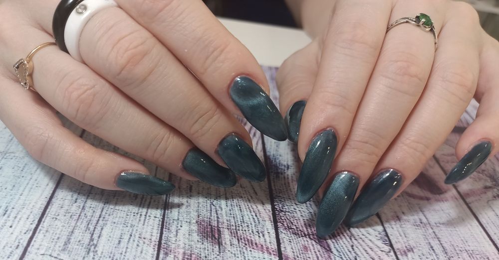 Маникюр / педикюр