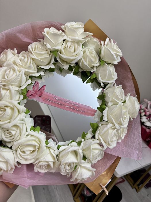 Цветы с зеркалом