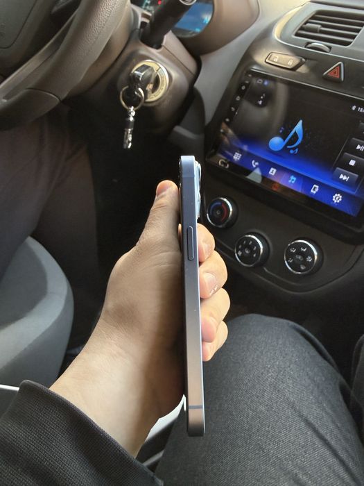 iPhone 14 128GB Blue