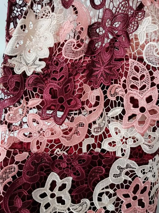 Дамски рокли направени за ателие в Италия с висококачествен материал