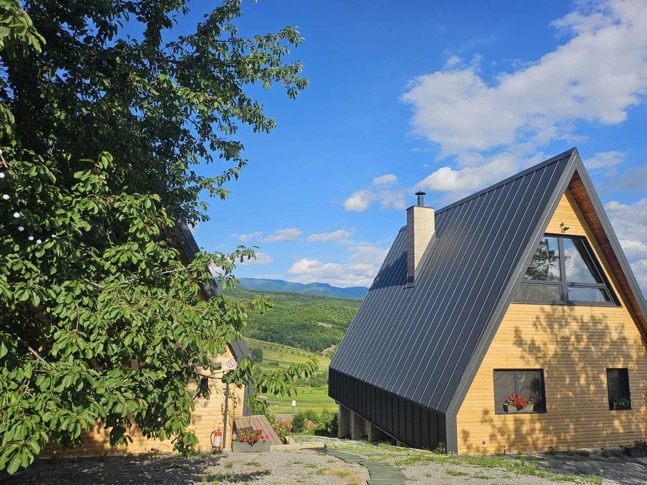 Cabana Premium A-Frame apuseni Stana vale ciubar ATV UTV doua familii inchiriat