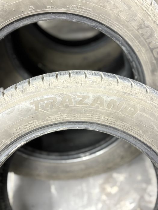 Шины 215/60/17 комплект зима