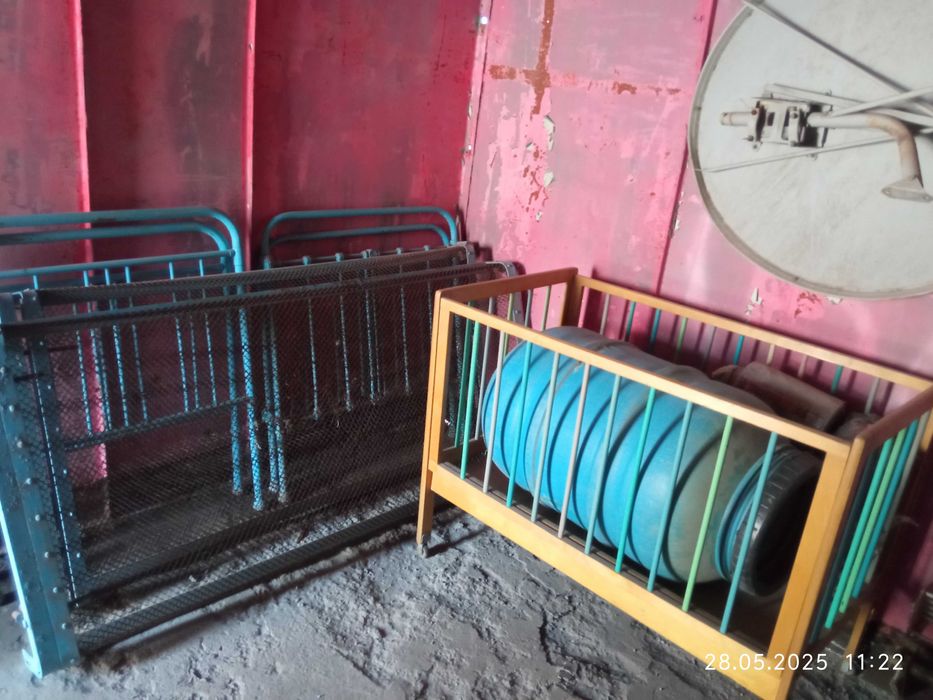 Продаю, Железные, кровати