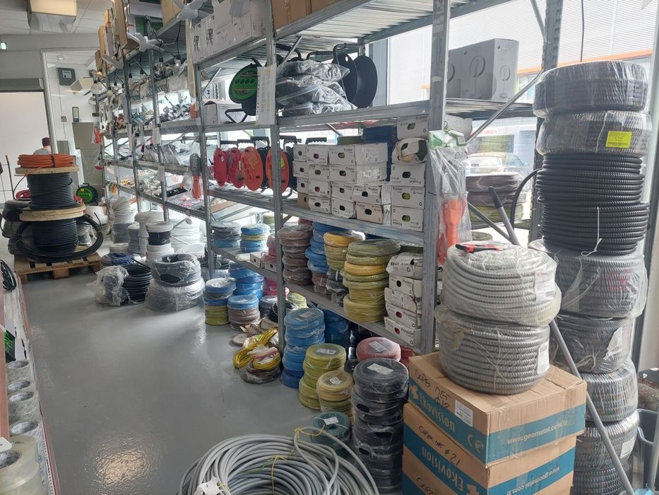 Cabluri și materiale electrice