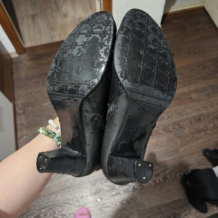 Новые натуральные кожаные сапожки