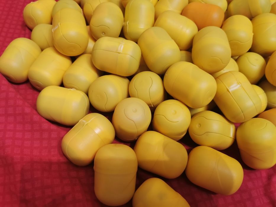 Всичко 280 лв 95 бр Нови и 150 бр сглобени Kinder/ Киндер играчки