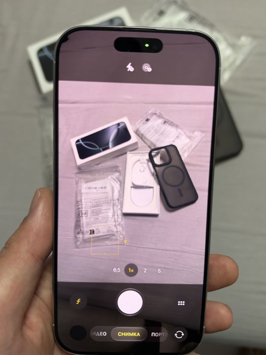 Iphone 16 Pro 128 GB White - като нов.