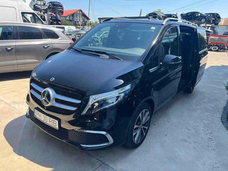 Mercedes V Class w447 Facelift Long 2019 v250 2.0d 7 locuri Camere 360 Automata Full led Carlig Navi 155.000 km