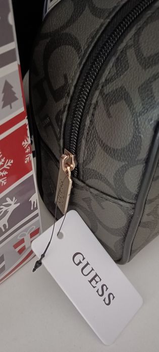 Нов несесер guess