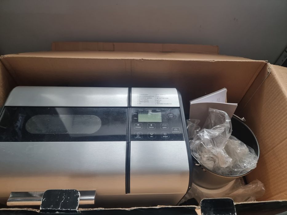 Продам хлебопечь Bork x-500