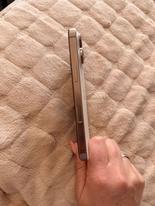 iPhone 16 Pro 256GB Desert Titanium