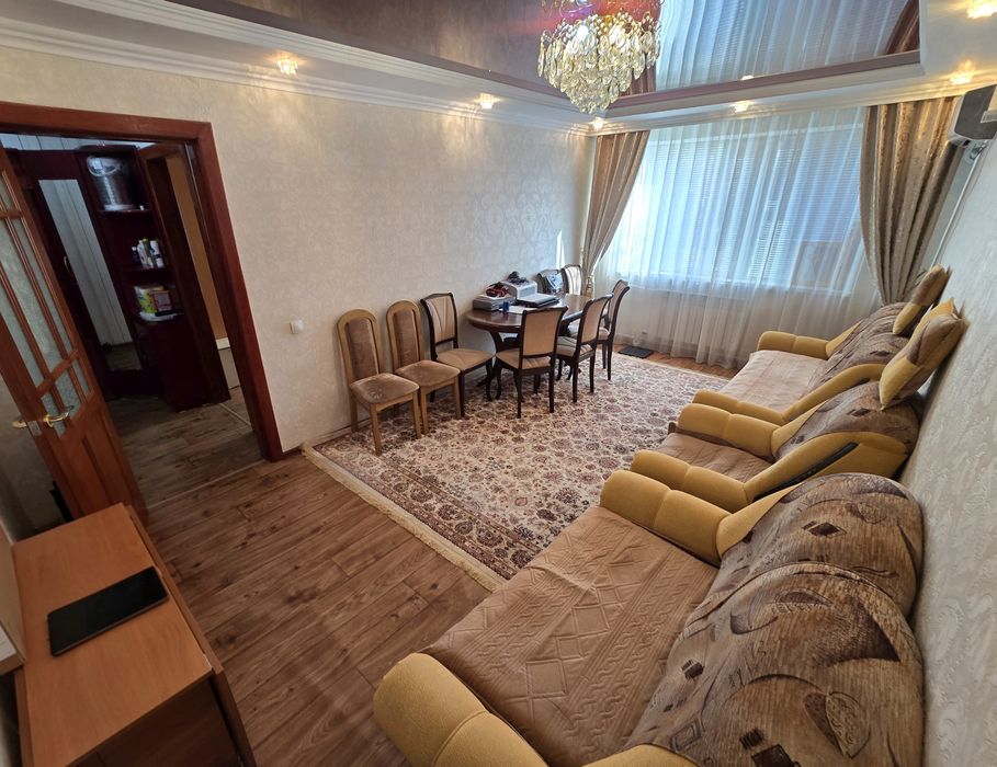 Продаётся 3-комнатная квартира в центре города