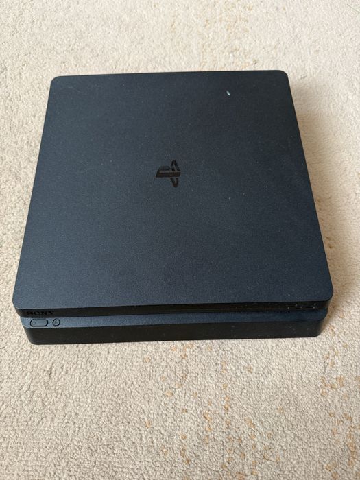 playstation 4 folosit ..