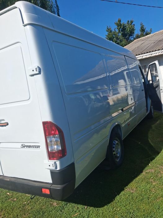 Vând Mercedes  Sprinter