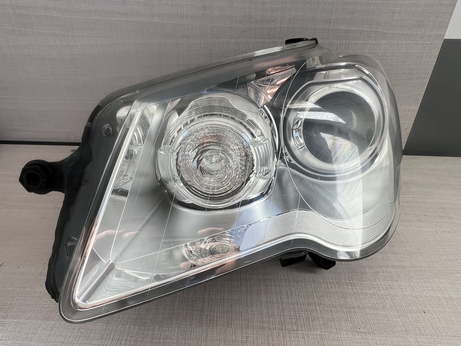 Фарове VW Touran 2010г