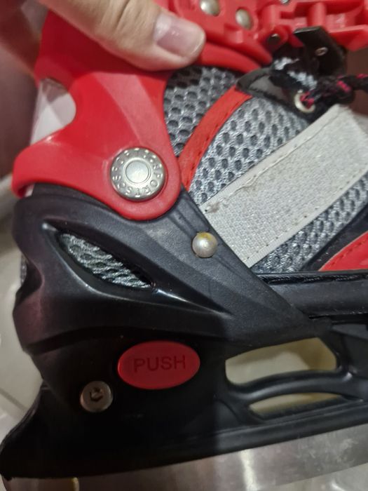 Продам коньки детские