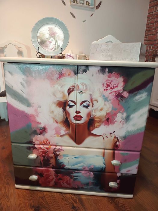 Comoda din lemn,reconditionata