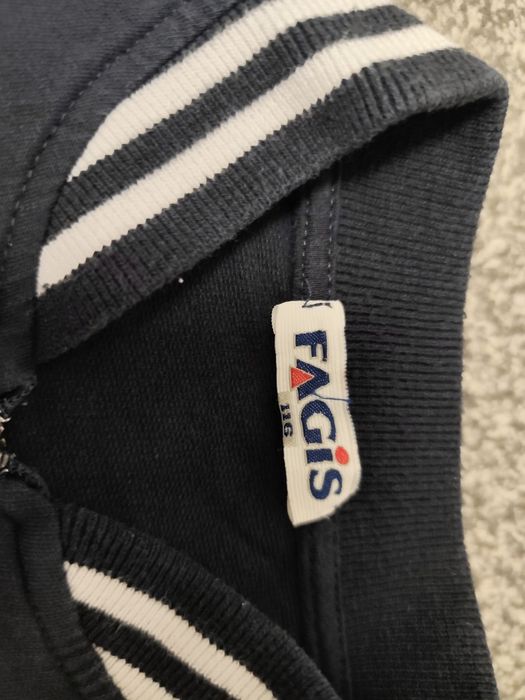 Продам школьную кофту для девочки