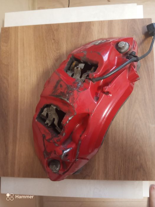 Продавам спирачен апарат десен от Audi S4/S5 2017+