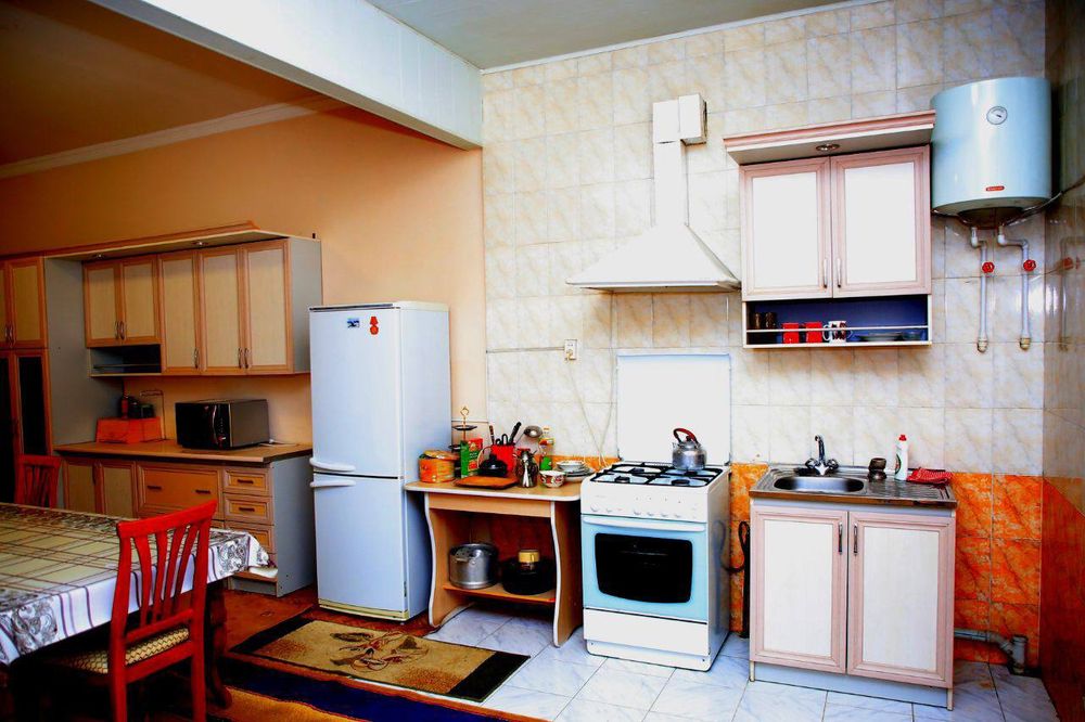 Ховли сотилади Гулистон 2